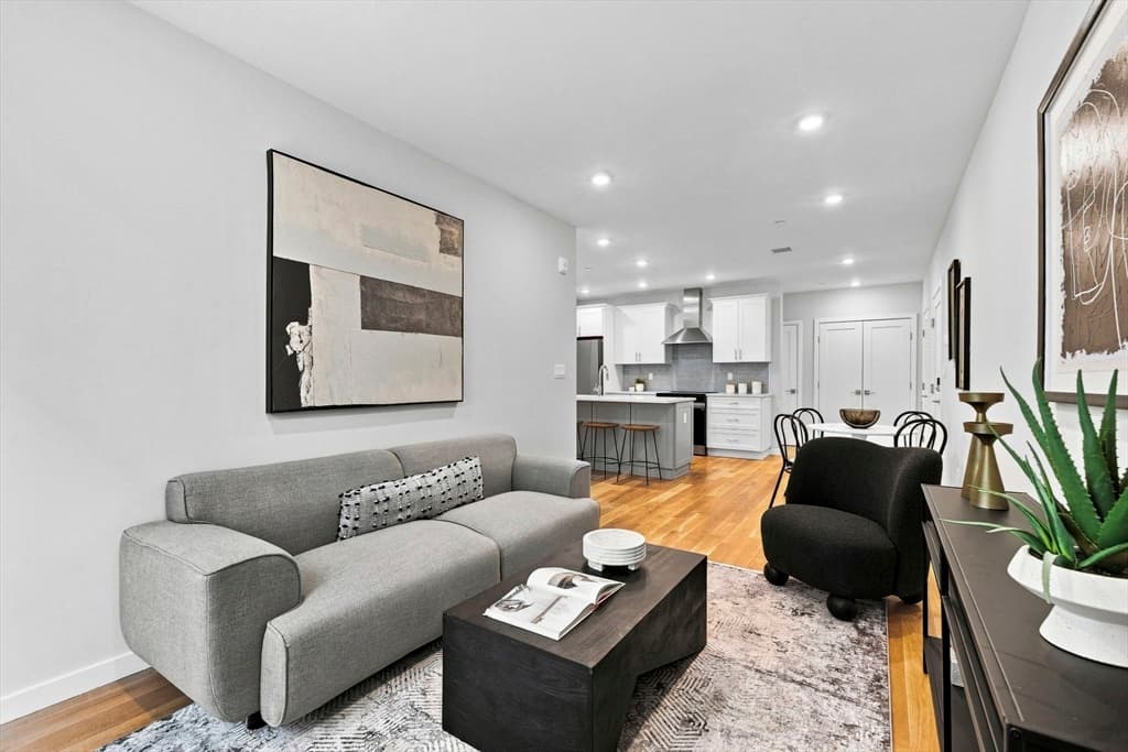 267 Old Colony # 206, Boston MA 02127 photo 7