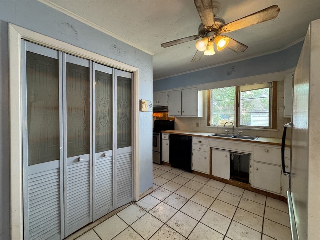 30 First St, Taunton MA 02780 photo 5