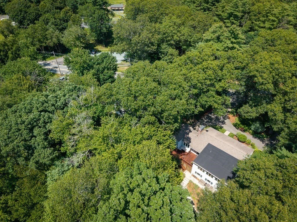 Single Family Residence at 101 Topsfield Road, Wenham MA 01984, Wenham, photo 3 of 40
