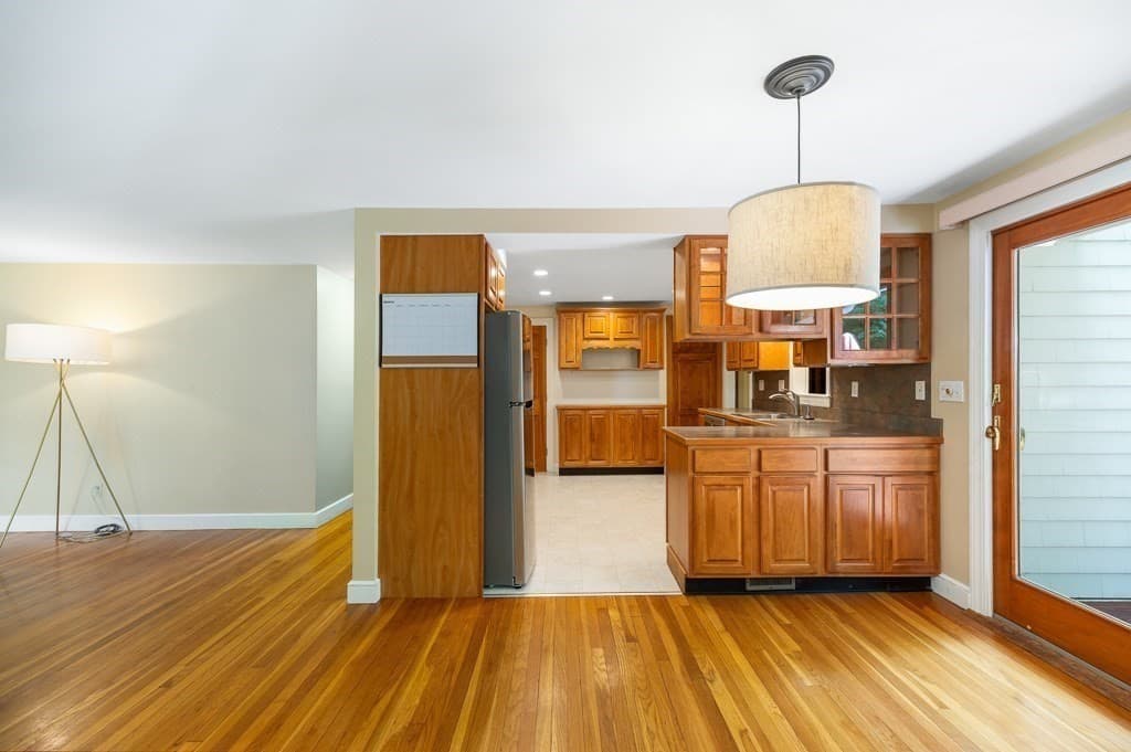 Single Family Residence at 101 Topsfield Road, Wenham MA 01984, Wenham, photo 9 of 40
