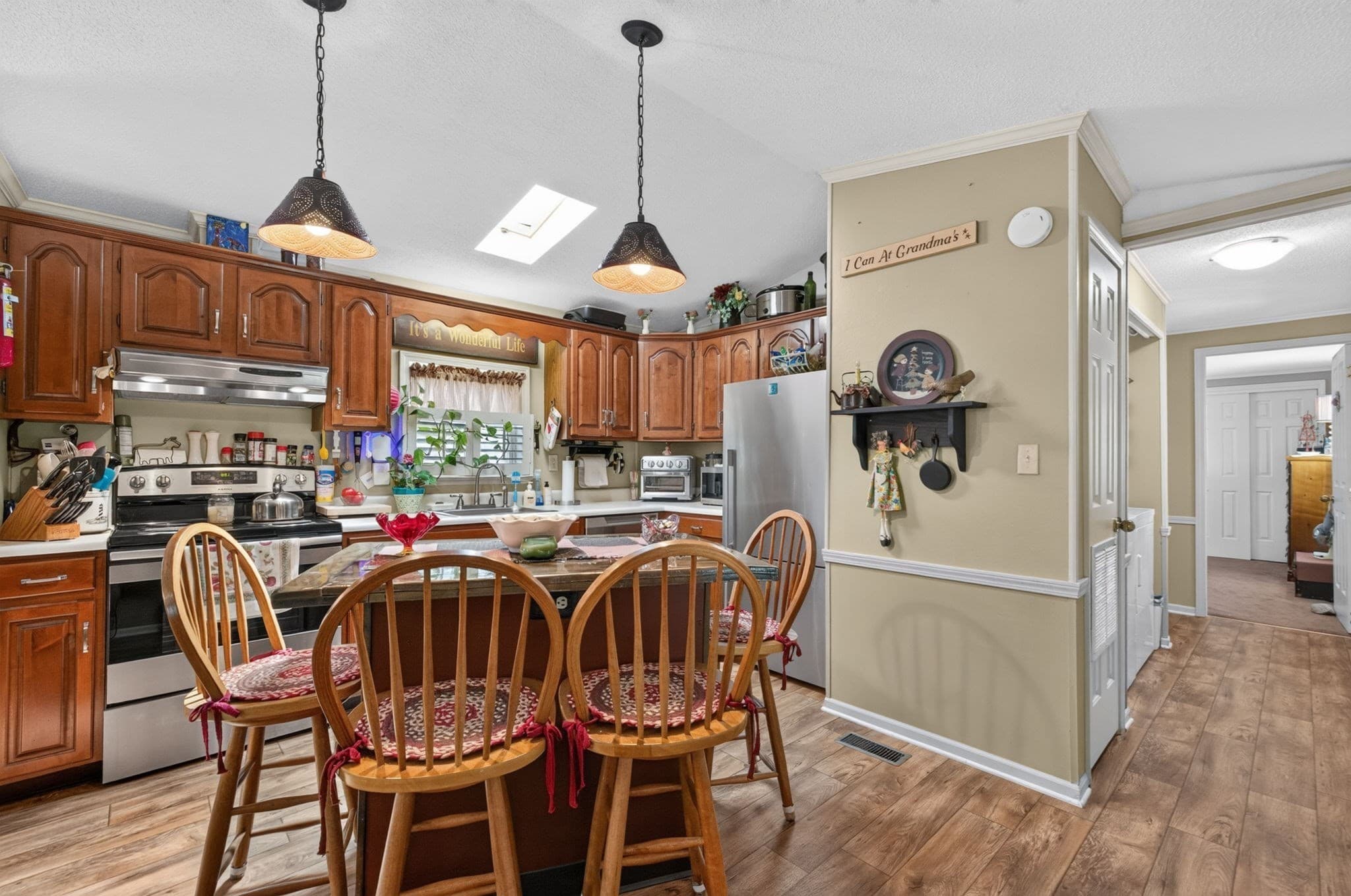 Mobile Home at 30 Tucker Terrace, Raynham MA 02767, Raynham, photo 10 of 34