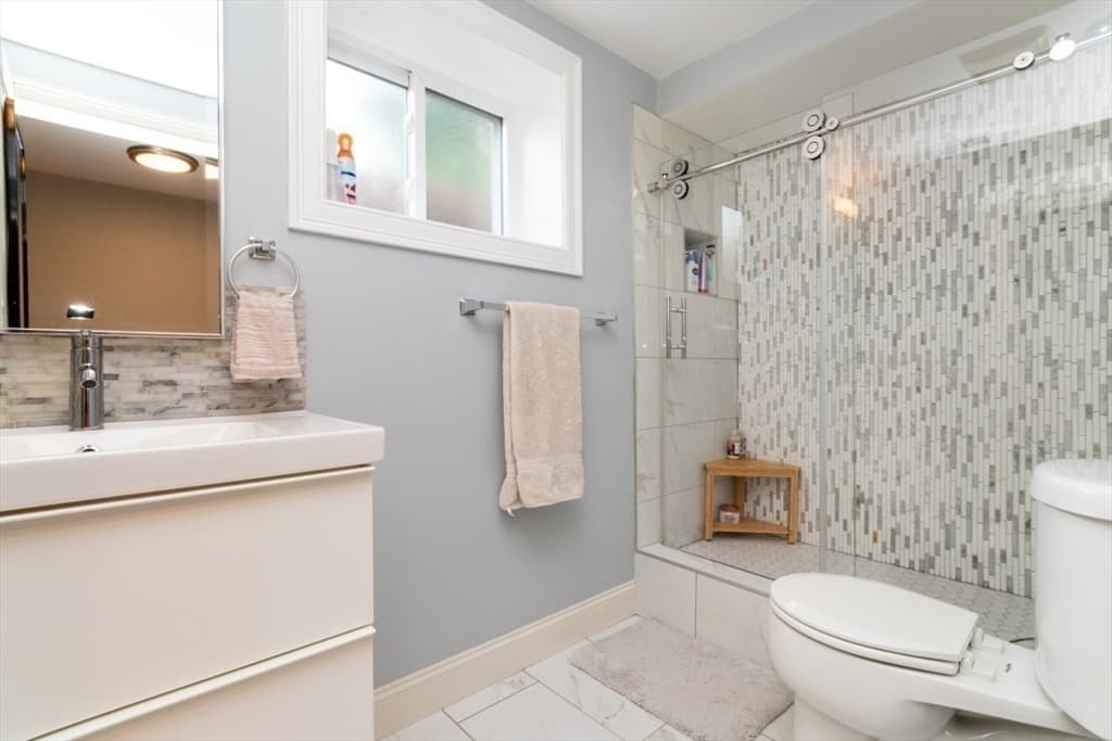 189 Shirley St # 1, Winthrop MA 02152 photo 21
