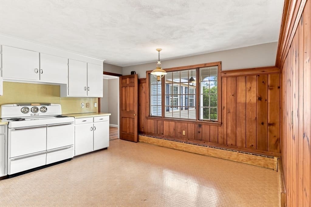 92 Oak Hollow Rd, Springfield MA 01128 photo 26