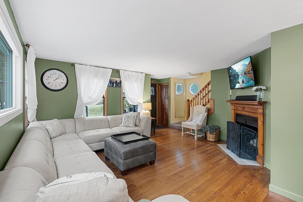 10 Marion Way, Pembroke MA 02359 photo 6