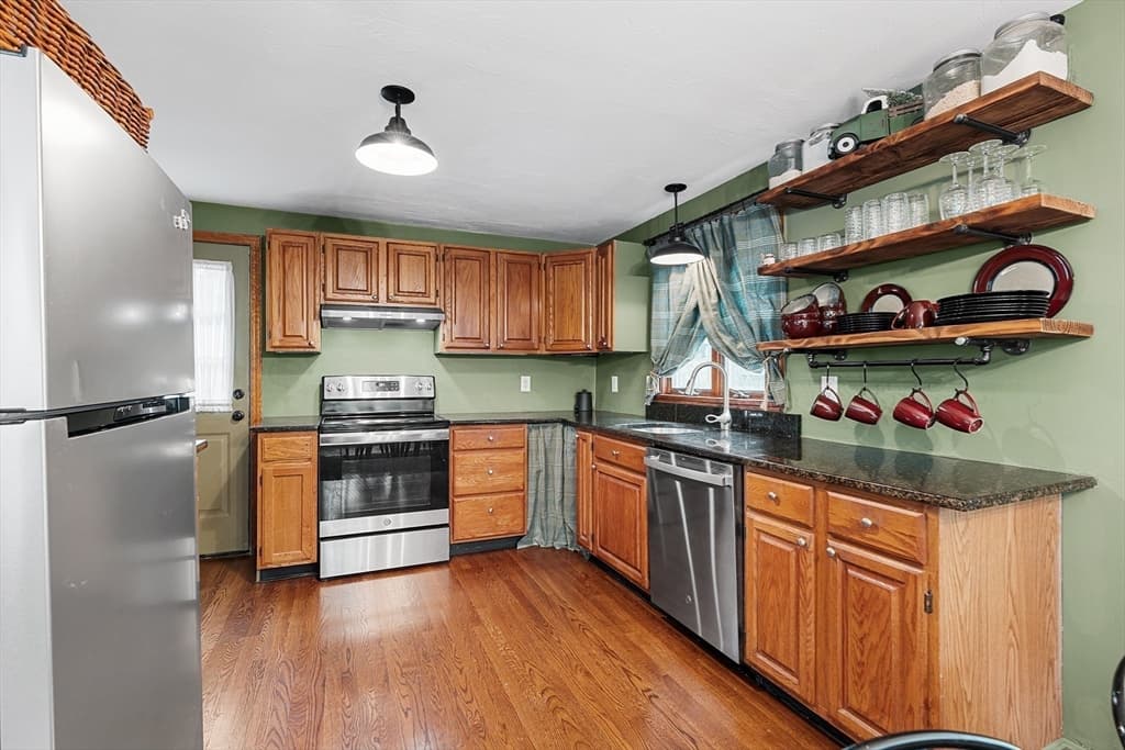 10 Marion Way, Pembroke MA 02359 photo 9