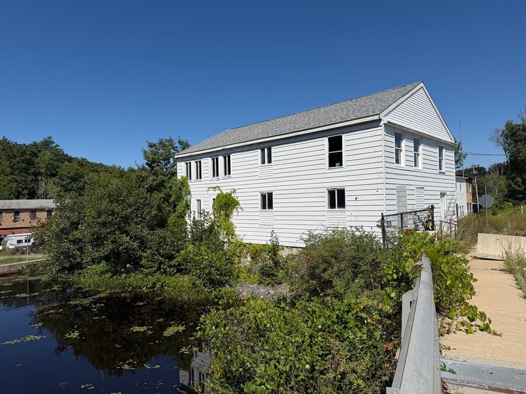 4 Front Street, Winchendon MA 01475