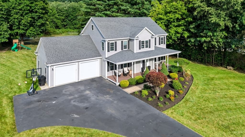 492 Sumner St, Stoughton MA 02072