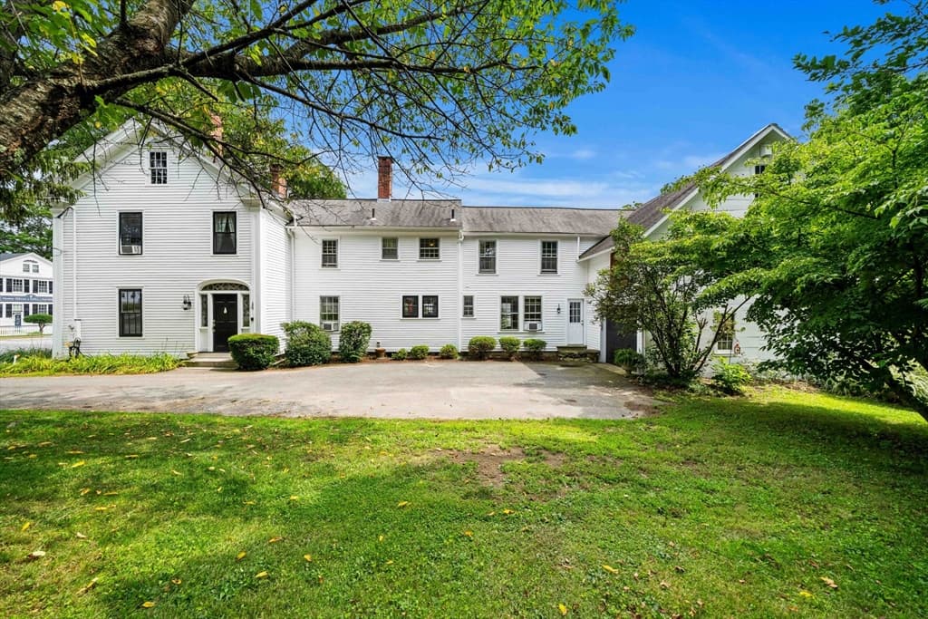 217 Main St, Groton MA 01450