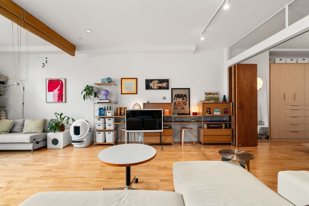 346 Congress Street # 608, Boston MA 02210 photo 3
