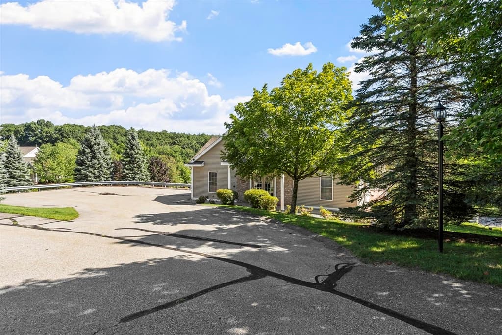 705 Autumn Ridge Dr # 705, Ayer MA 01432 photo 27