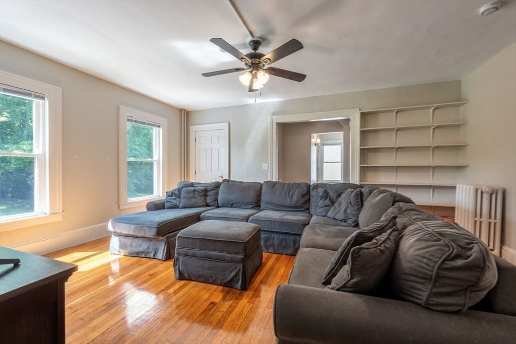 1136 N Pleasant St, Amherst MA 01002 photo 17