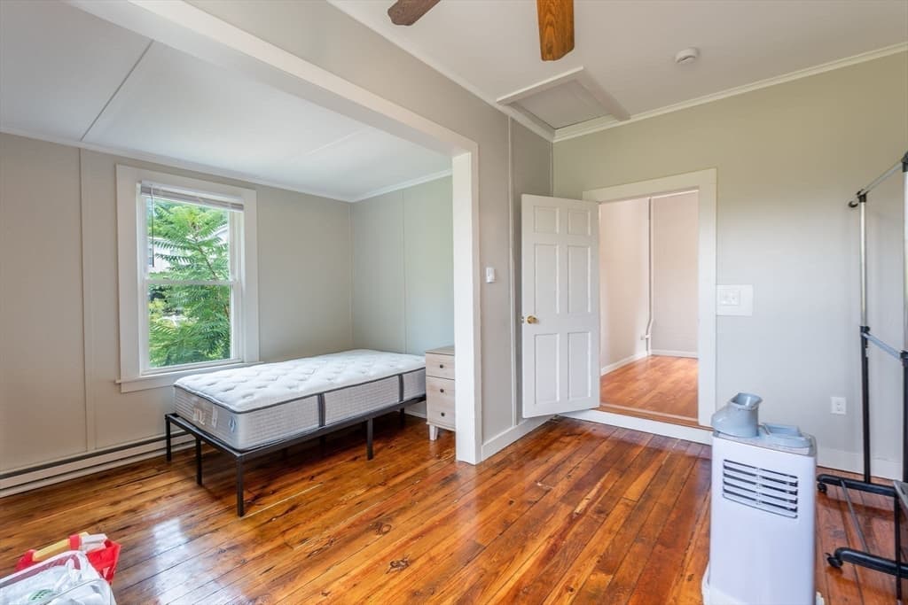 1136 N Pleasant St, Amherst MA 01002 photo 24