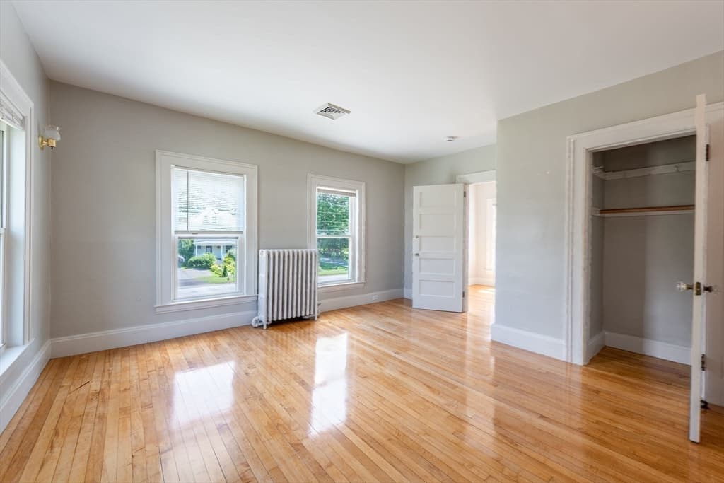 1136 N Pleasant St, Amherst MA 01002 photo 30