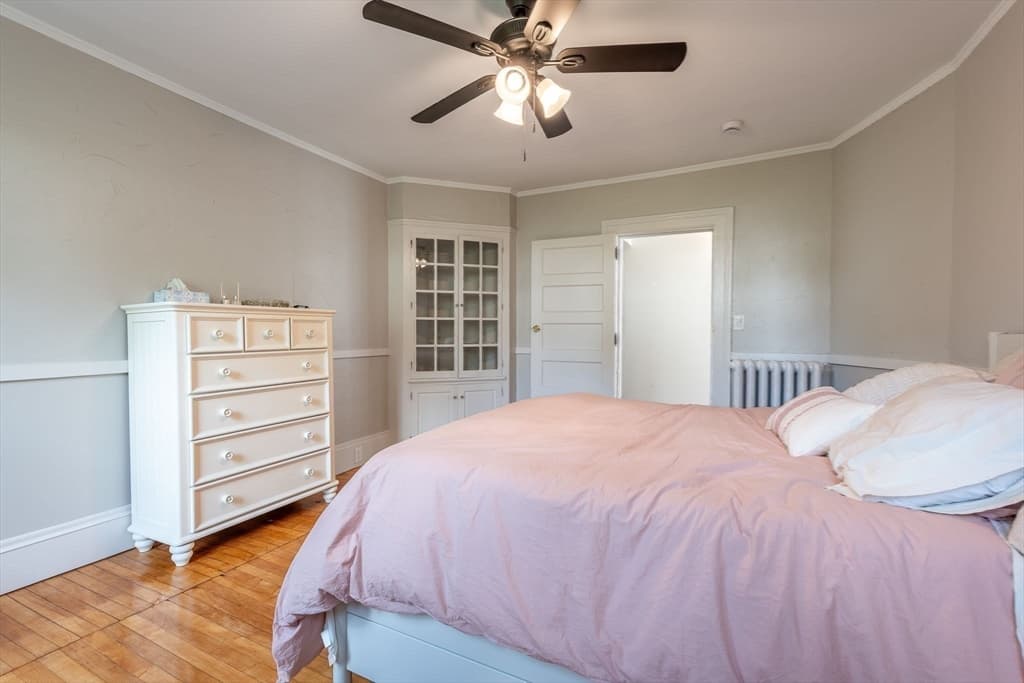 1136 N Pleasant St, Amherst MA 01002 photo 18