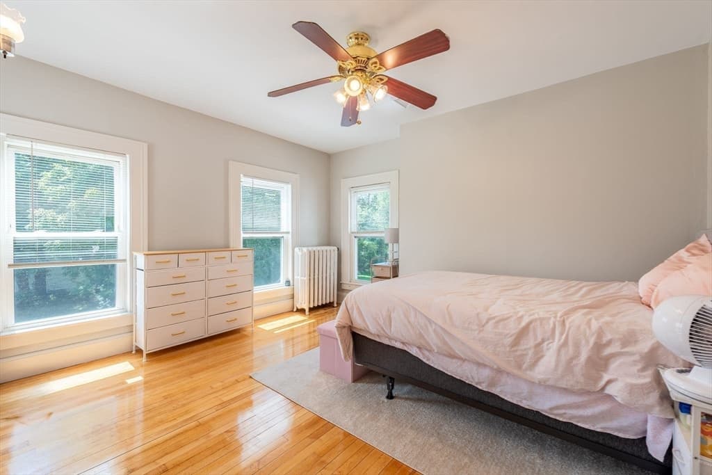 1136 N Pleasant St, Amherst MA 01002 photo 37