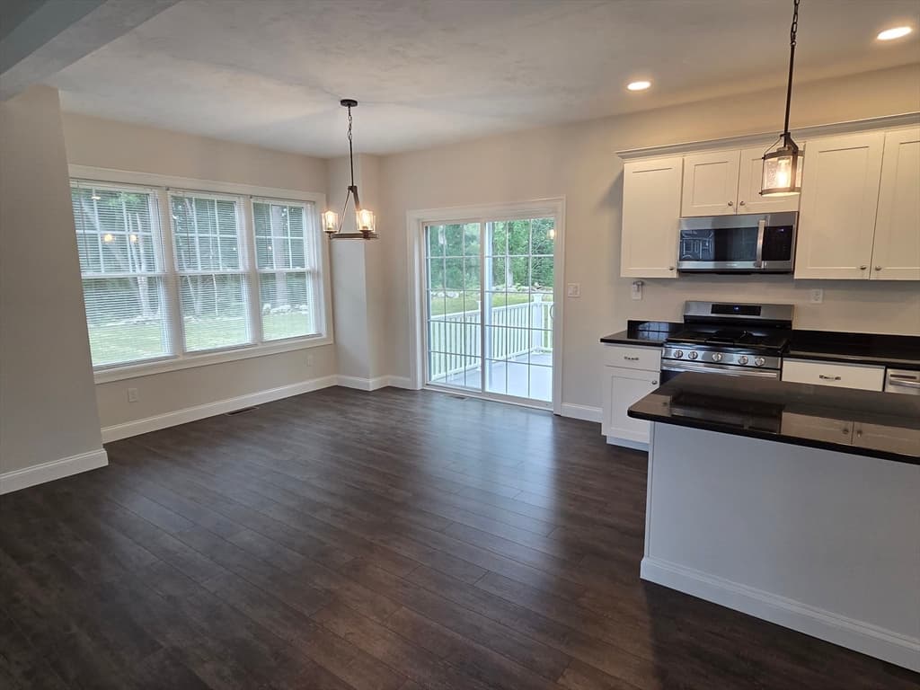10 Wisteria Ln, Maynard MA 01754 photo 6
