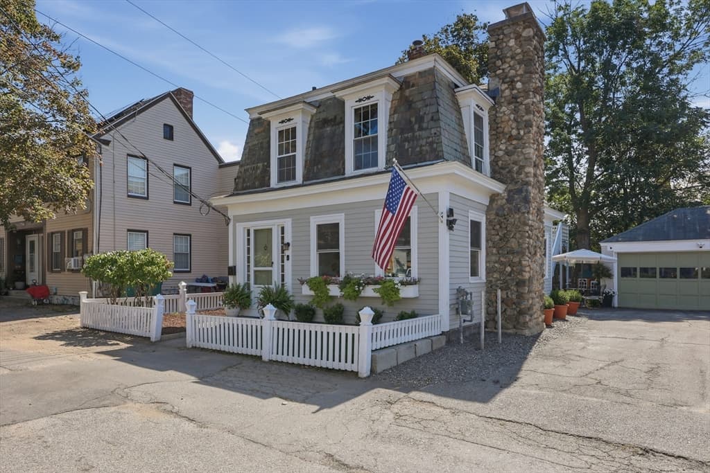 61 Central Street, Fitchburg MA 01420 photo 3