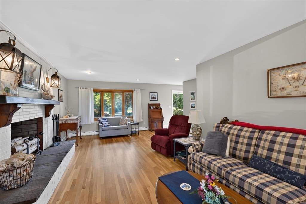61 Highland Avenue, Dartmouth MA 02747 photo 5