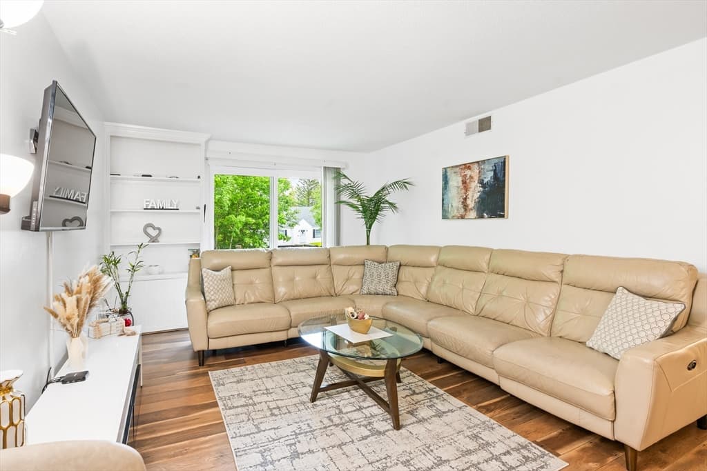 176 Maple Ave # 26, Rutland MA 01543 photo 2