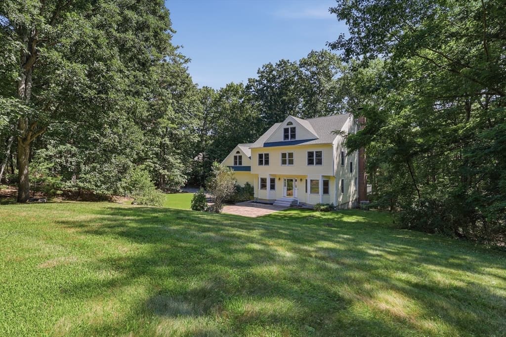 9 Sarah Doublet Road, Littleton MA 01460