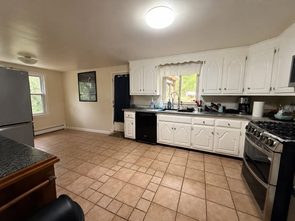 246 Pleasant Street, Franklin MA 02038 photo 6