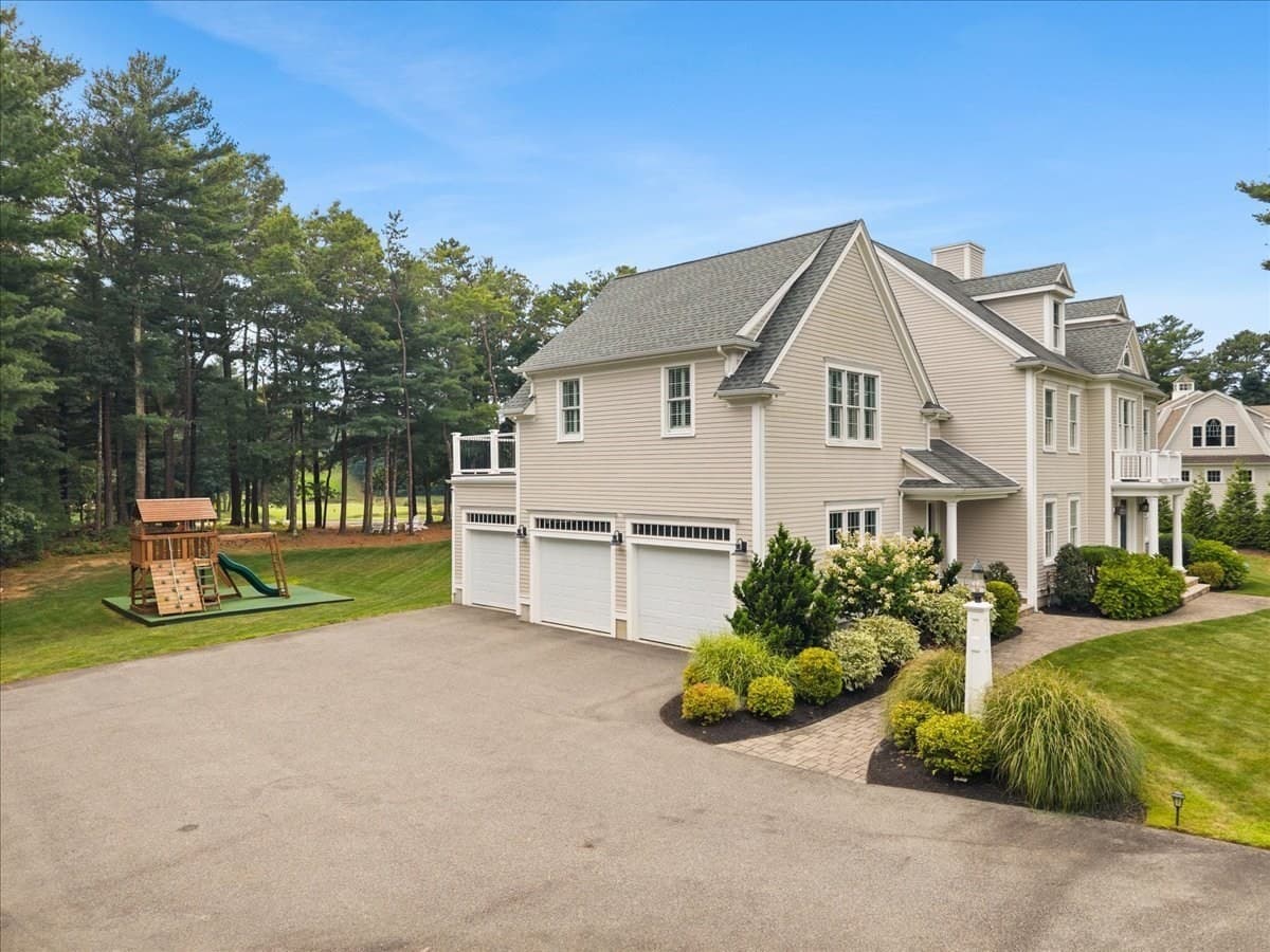 Single Family Residence at 384 Country Club Way, Kingston MA 02364, Kingston, photo 3 of 42