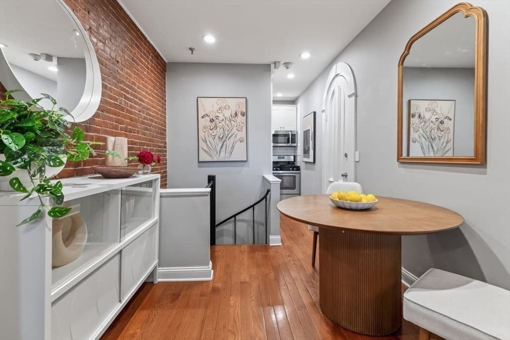 103 Beacon St # 1, Boston MA 02116 photo 7
