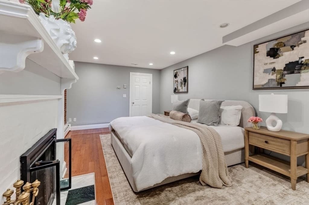 103 Beacon St # 1, Boston MA 02116 photo 11