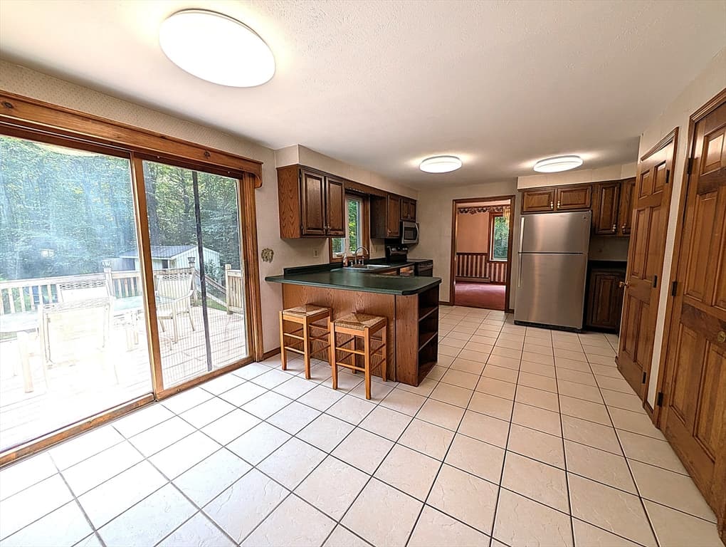 2 Nutfield Dr, Londonderry NH 03053 photo 17