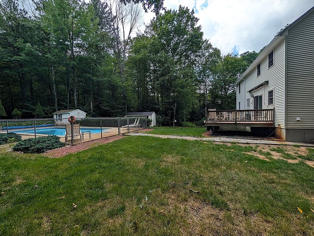 2 Nutfield Dr, Londonderry NH 03053 photo 15