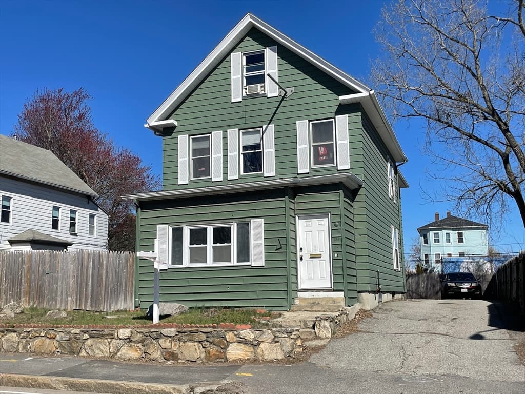 629 Cambridge Street, Worcester MA 01610 photo 2
