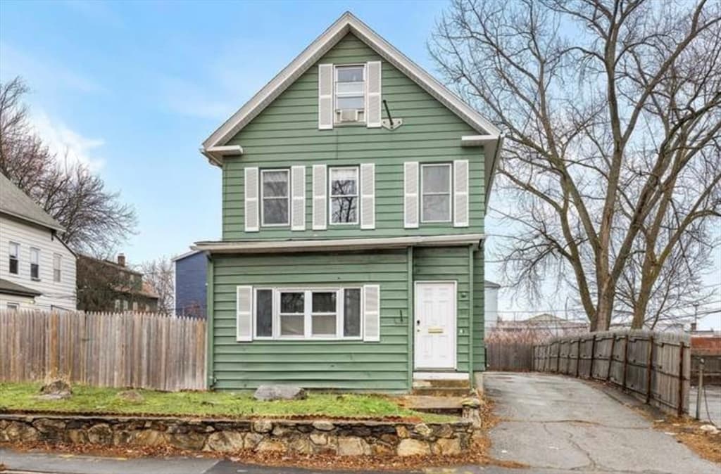 629 Cambridge Street, Worcester MA 01610