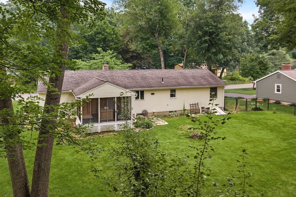22 Carillon Circle, Easthampton MA 01027 photo 10