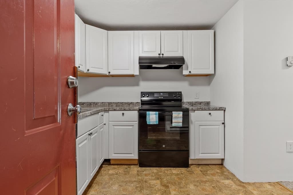 56 Edgeworth # 16, Worcester MA 01605 photo 7