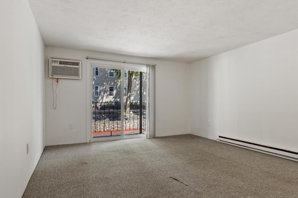 56 Edgeworth # 16, Worcester MA 01605 photo 15