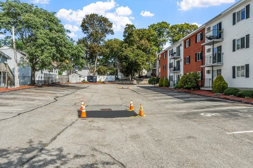 56 Edgeworth # 16, Worcester MA 01605 photo 25