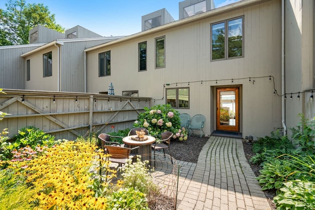 50 Mill Pond # 50, North Andover MA 01845 photo 4