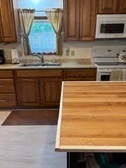 2 Castle Road # 118, Attleboro MA 02703 photo 4