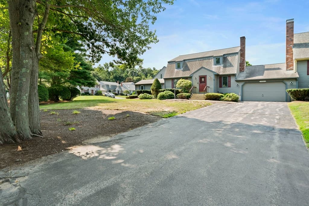 205 Comfort St # 205, Bridgewater MA 02324 photo 2