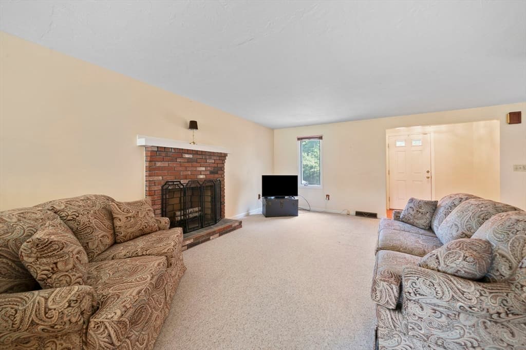 205 Comfort St # 205, Bridgewater MA 02324 photo 6