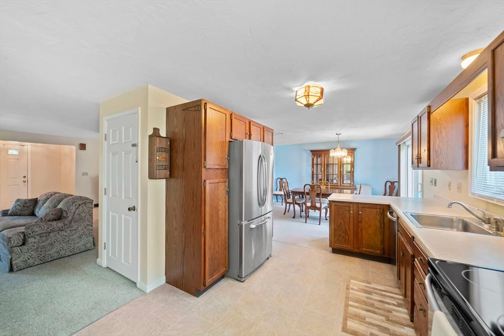 205 Comfort St # 205, Bridgewater MA 02324 photo 5
