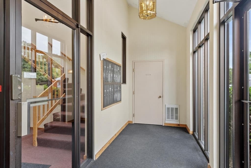 Condominium at 70 West Meadow Road Bldg 74 # 10, Haverhill MA 01832, Haverhill, photo 22 of 29