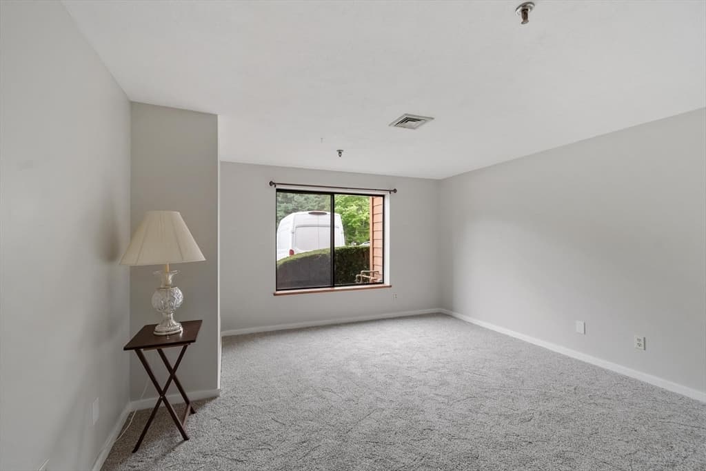 Condominium at 70 West Meadow Road Bldg 74 # 10, Haverhill MA 01832, Haverhill, photo 10 of 29
