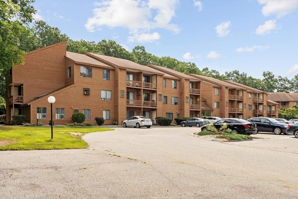 Condominium at 70 West Meadow Road Bldg 74 # 10, Haverhill MA 01832, Haverhill, photo 19 of 29