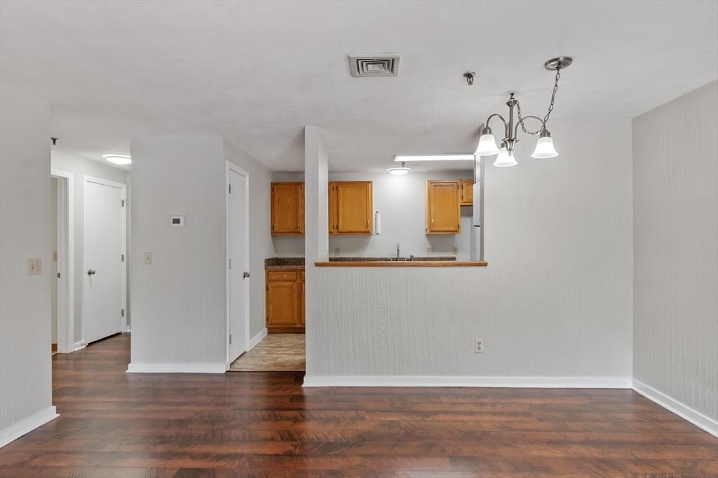 Condominium at 70 West Meadow Road Bldg 74 # 10, Haverhill MA 01832, Haverhill, photo 4 of 29