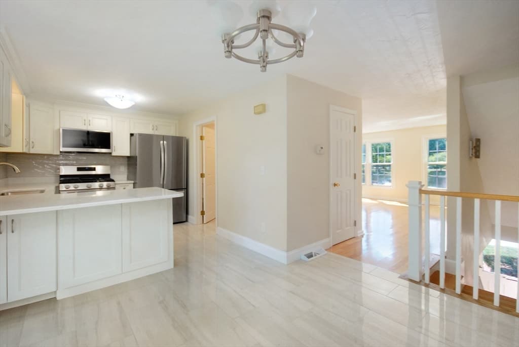 98 Heritage Dr # 98, Tewksbury MA 01876 photo 13