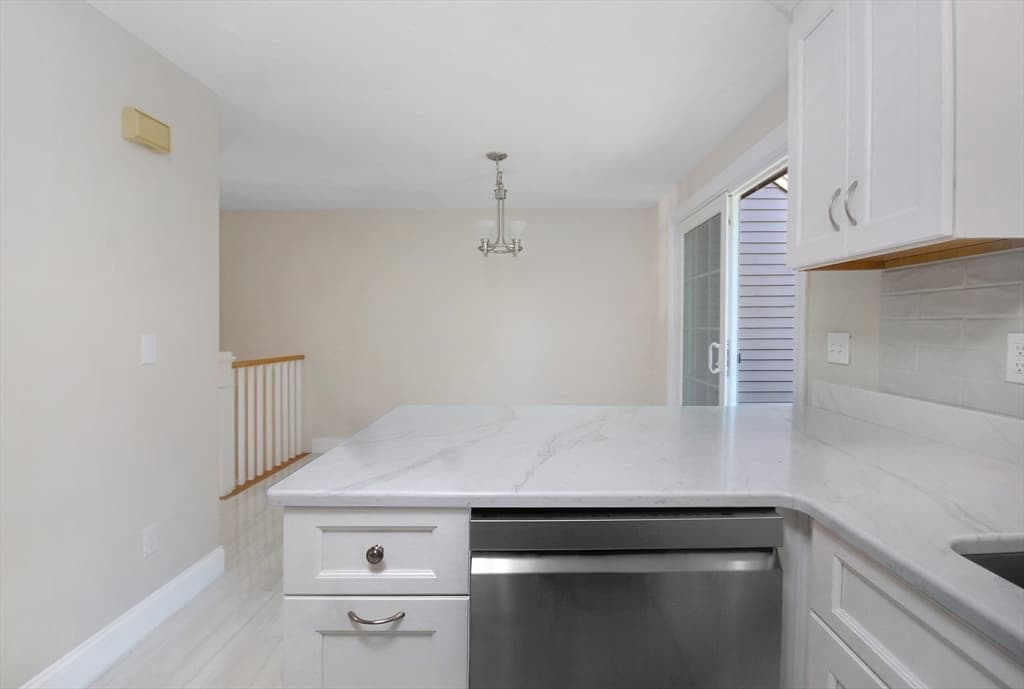 98 Heritage Dr # 98, Tewksbury MA 01876 photo 12