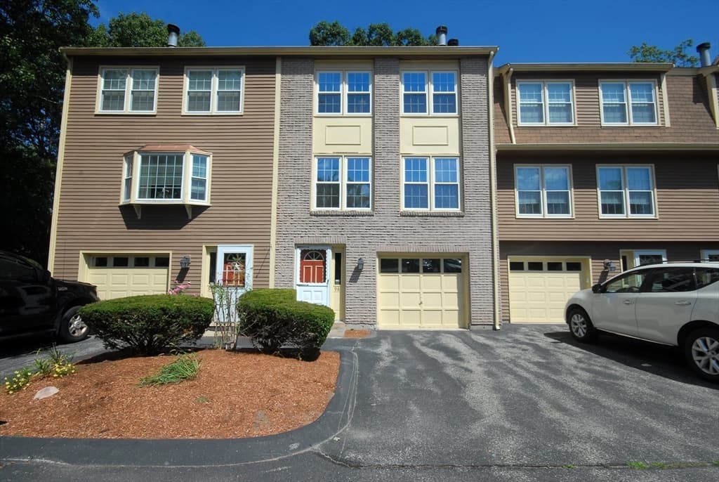 98 Heritage Dr # 98, Tewksbury MA 01876