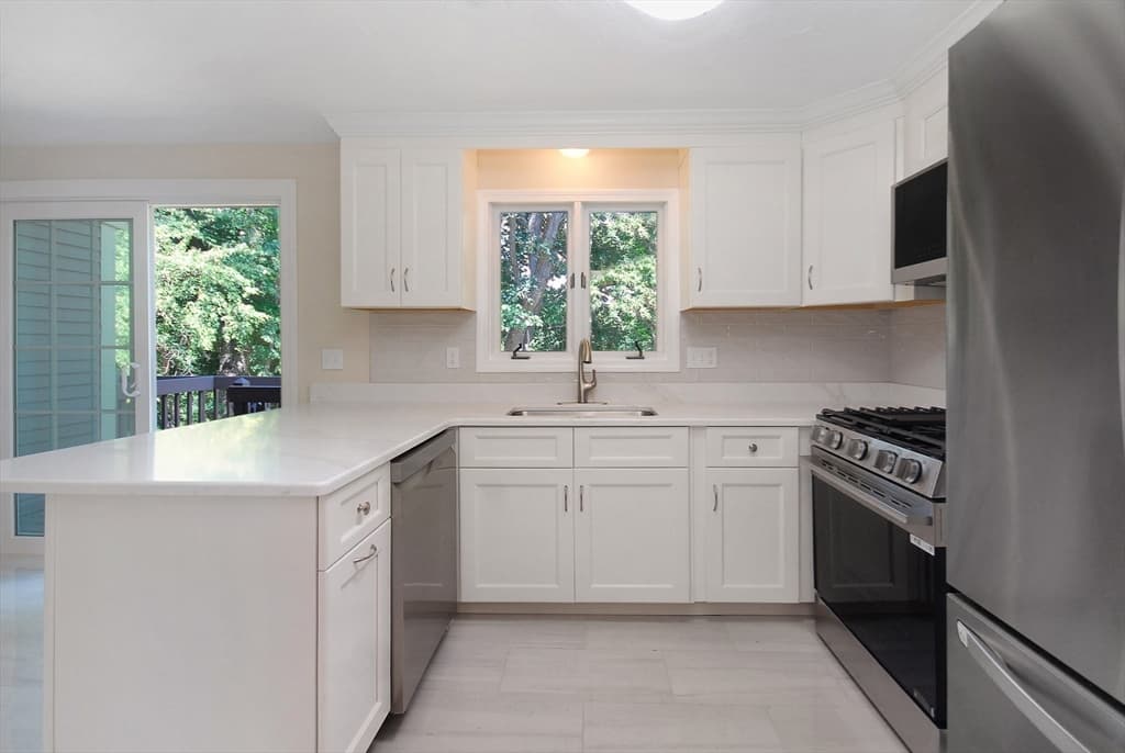 98 Heritage Dr # 98, Tewksbury MA 01876 photo 10