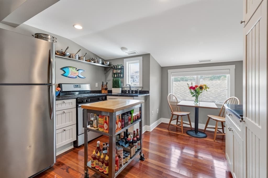 53 Circuit Avenue, Oak Bluffs MA 02557 photo 32